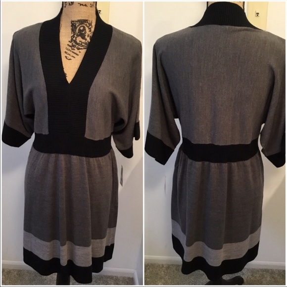 Maasini Dolman Dress - Picture 2 of 2